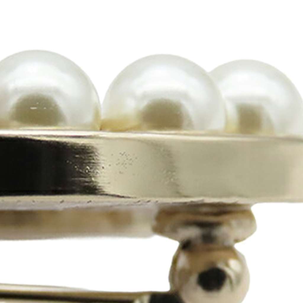 Chanel CC Gold Plated Faux Pearl and Rhinestones Brooch - Image 13