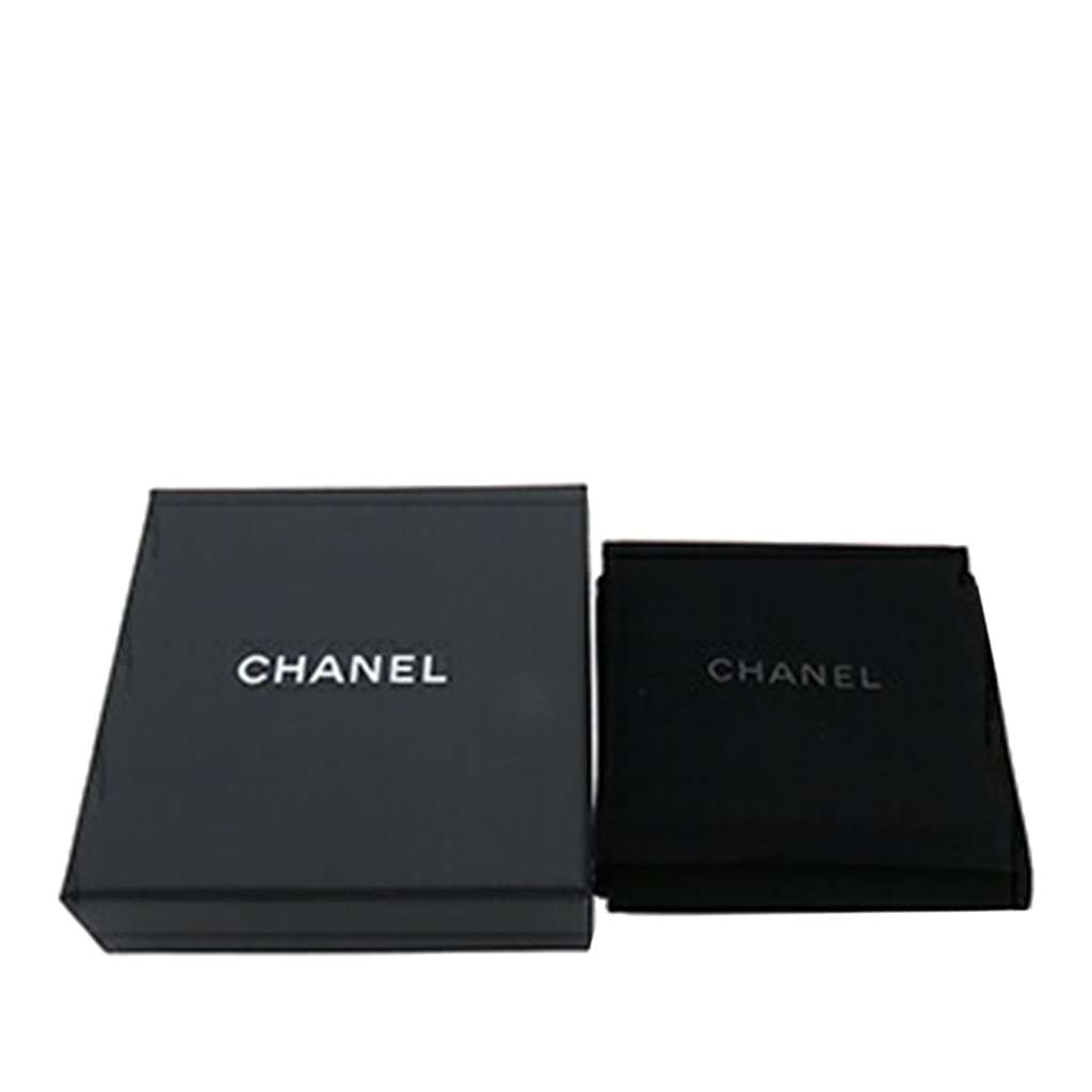 Chanel CC Gold Plated Faux Pearl and Rhinestones Brooch - Image 15