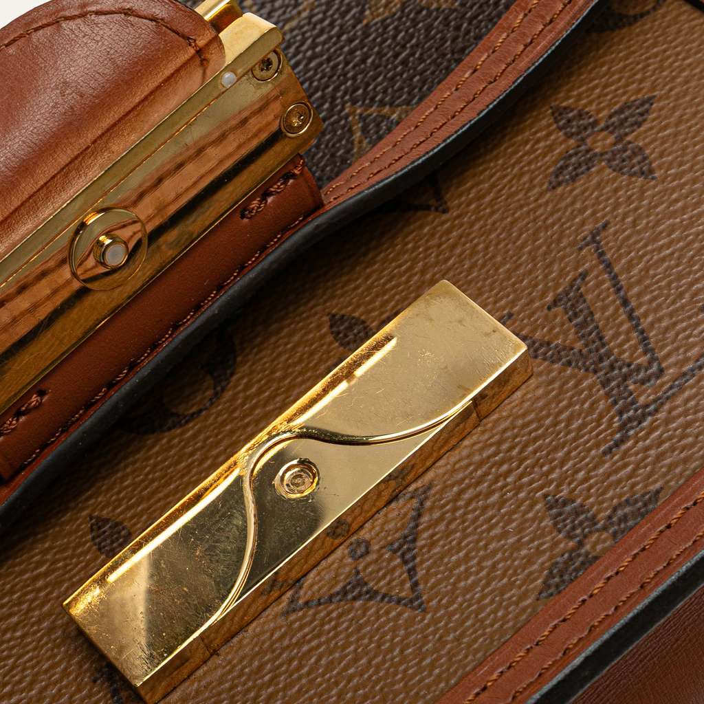 Louis Vuitton Monogram Reverse Dauphine Wallet on Chain - Detail 2