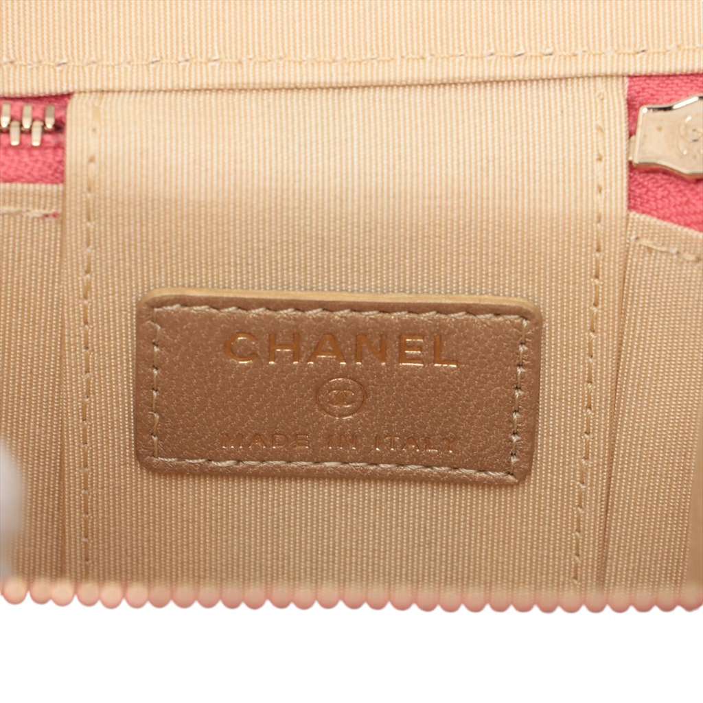 Chanel Mini Quilted Lambskin Pearl Crush Vanity Case With Chain - 4