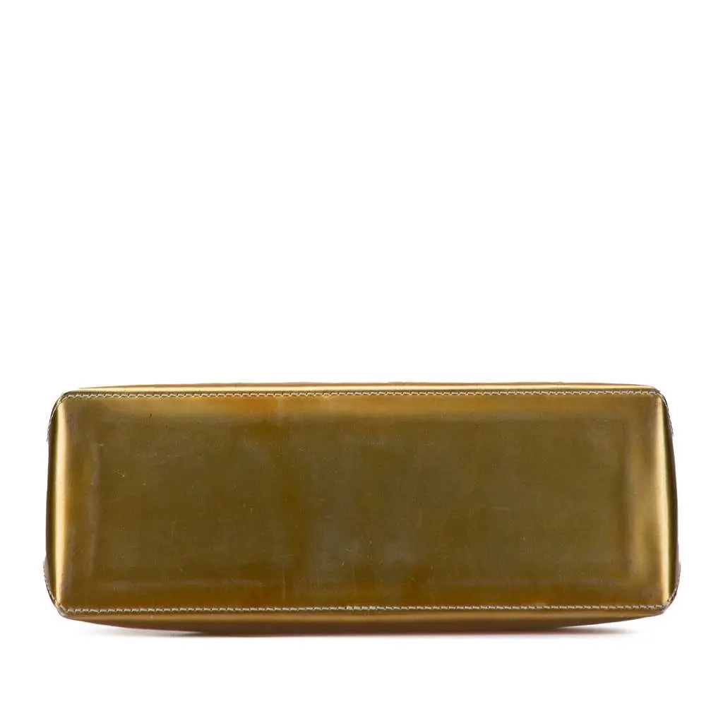 Louis Vuitton Monogram Vernis Wilshire PM Gold Leather Good - Inside View