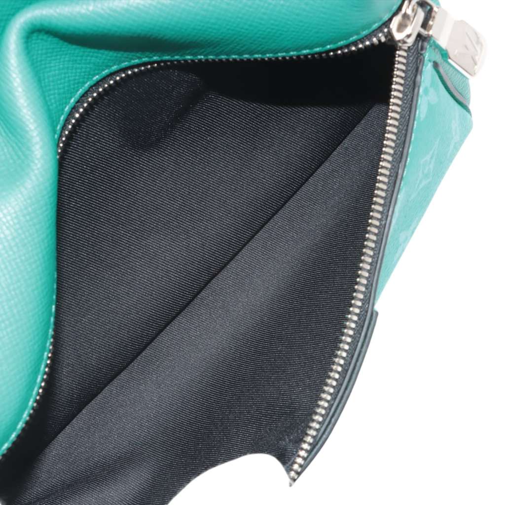 Louis Vuitton Monogram Taigarama Outdoor Messenger - 4