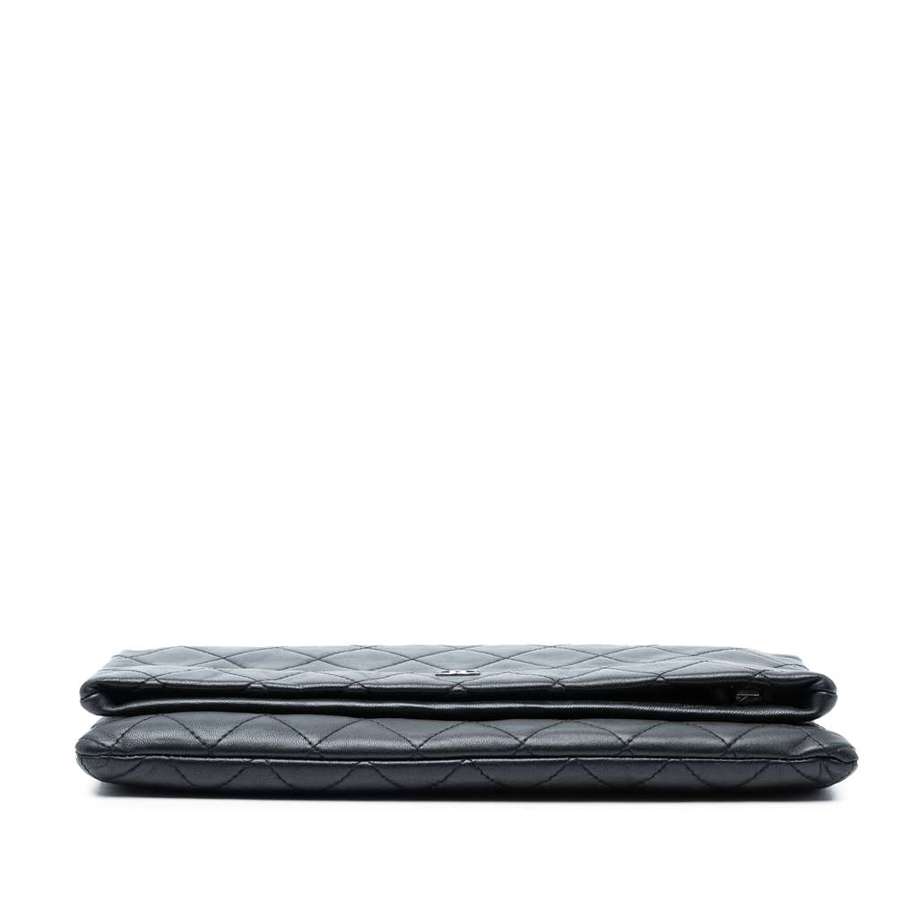 Chanel Quilted Lambskin CC Beauty Foldover Clutch - 3