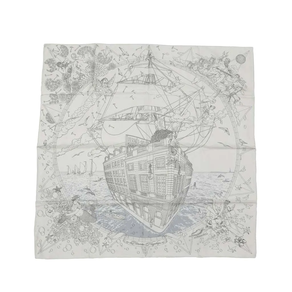 Hermès Flagship Silk Scarf 90 Grey Silk Good - Front View
