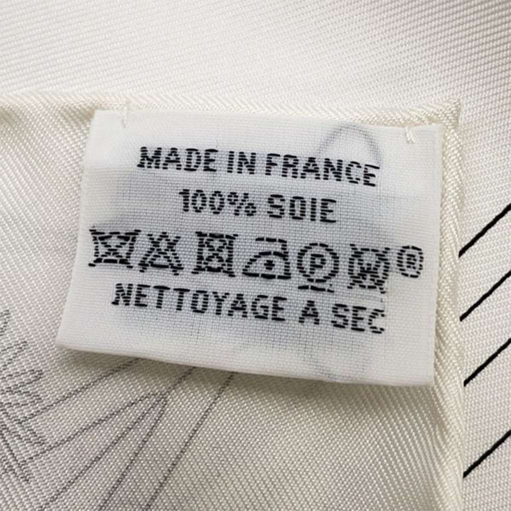 Hermès Flagship Silk Scarf 90 - 2