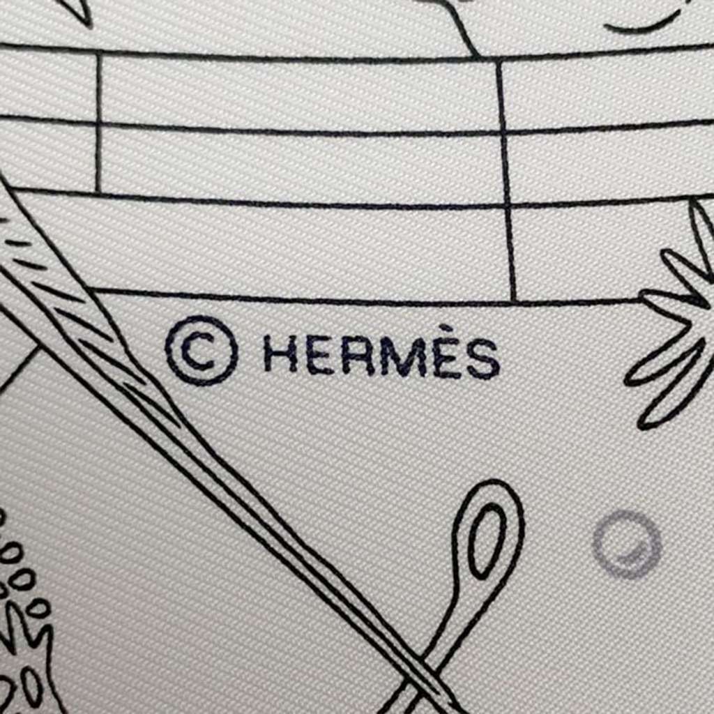 Hermès Flagship Silk Scarf 90 - 3