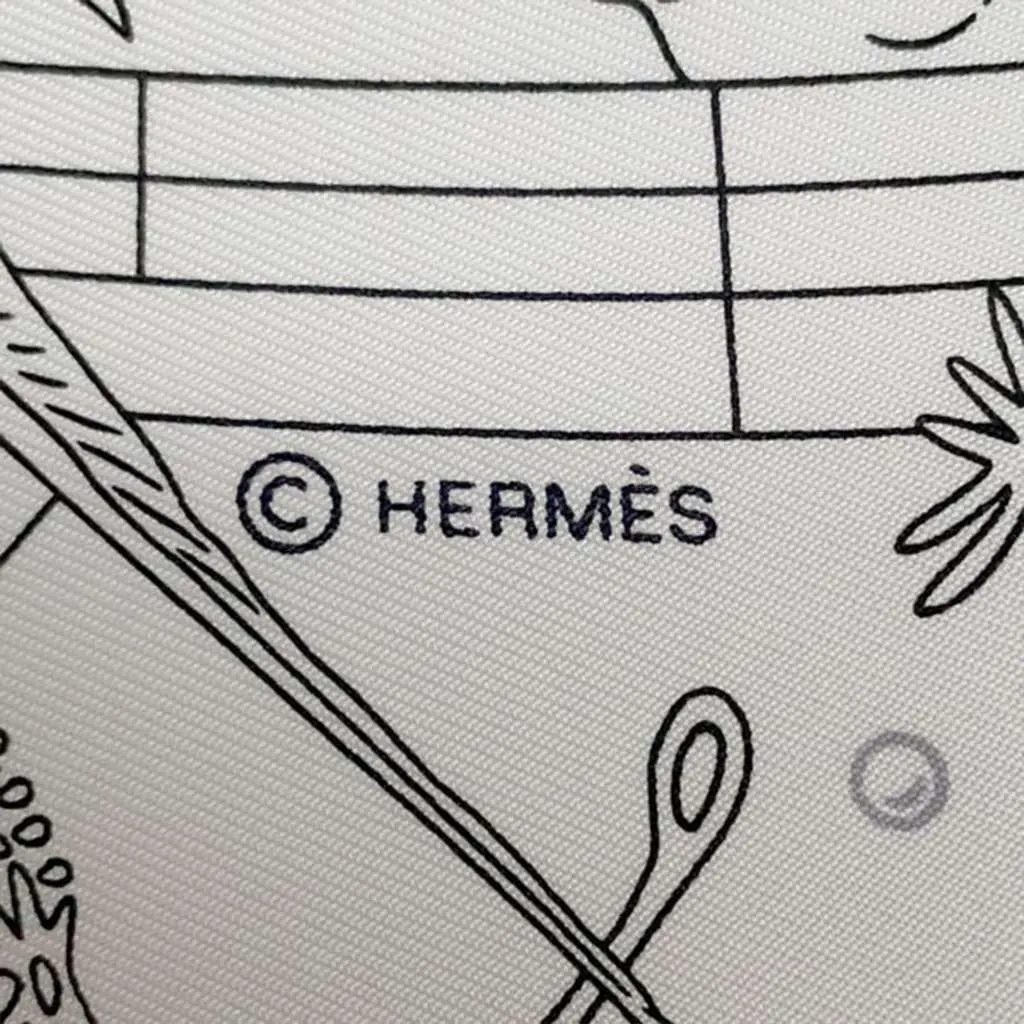 Hermès Flagship Silk Scarf 90 Grey Silk Good - Inside View