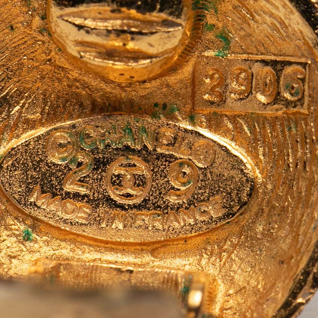 Chanel Gold Plated CC Woven Round Clip On Earrings - 3