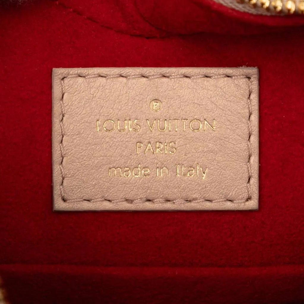 Louis Vuitton Monogram Embossed Lambskin Fall In Love Sac Coeur Pink Leather Very good - Box View