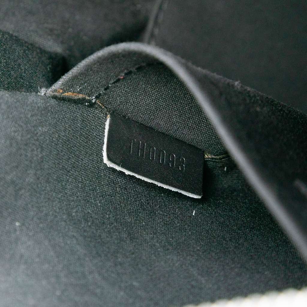 Louis Vuitton Monogram Mat Shelton - 5