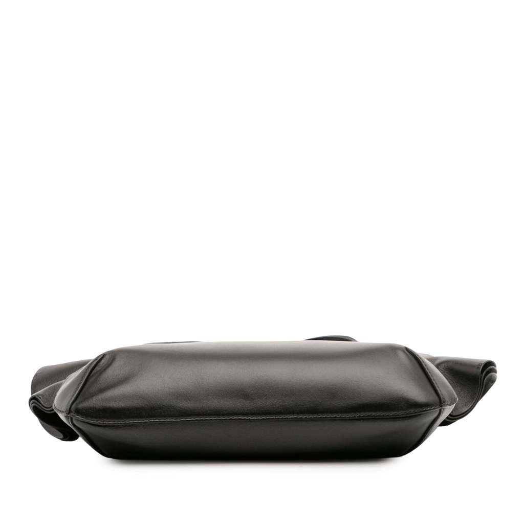 Valentino Small Nappa Atelier 04 Rouches Edition Hobo - 3