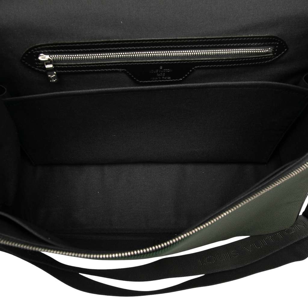 Louis Vuitton Taiga and Canvas Taimyr - 4