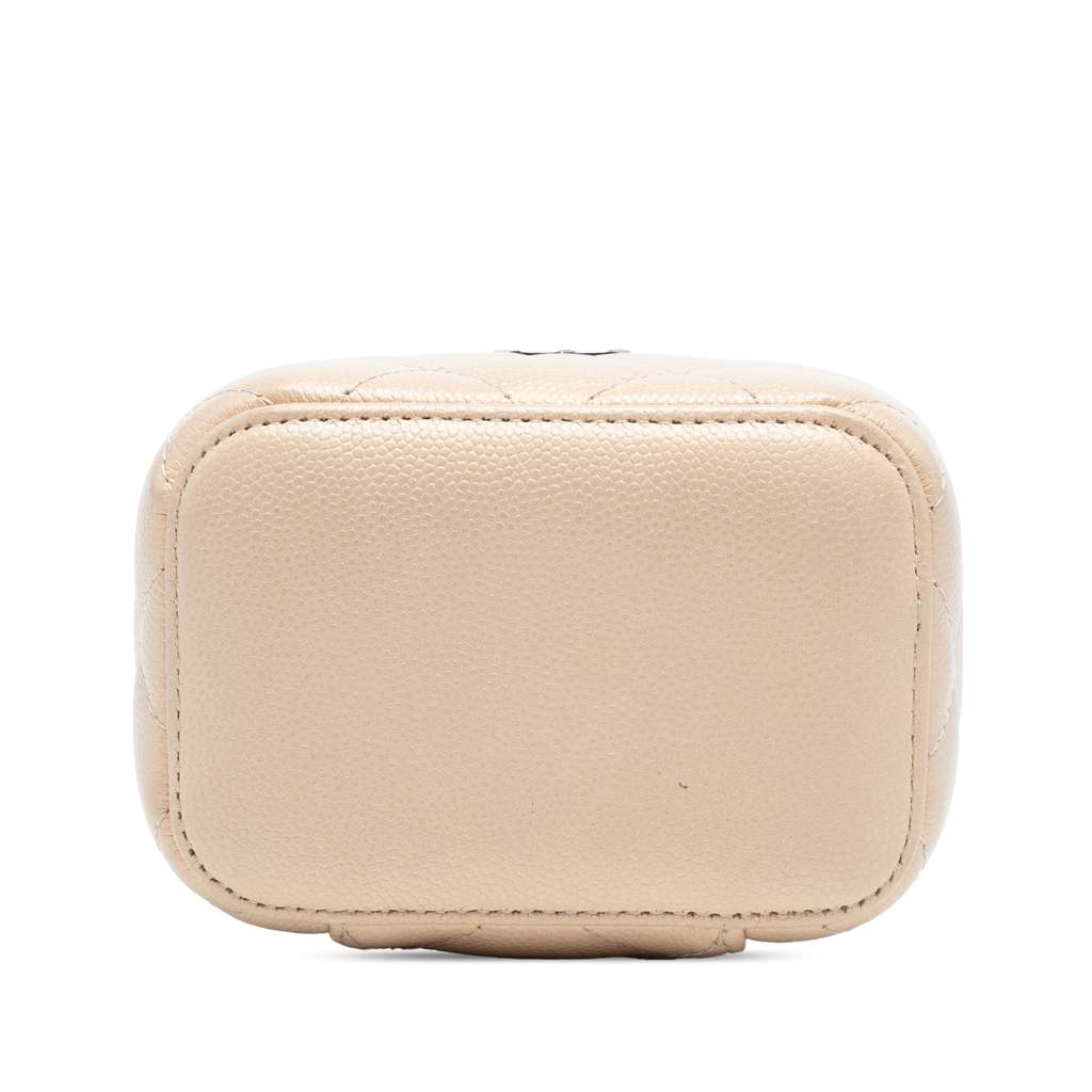 Chanel Mini Quilted Iridescent Caviar Pearl On Top Vanity Case With Chain - 3