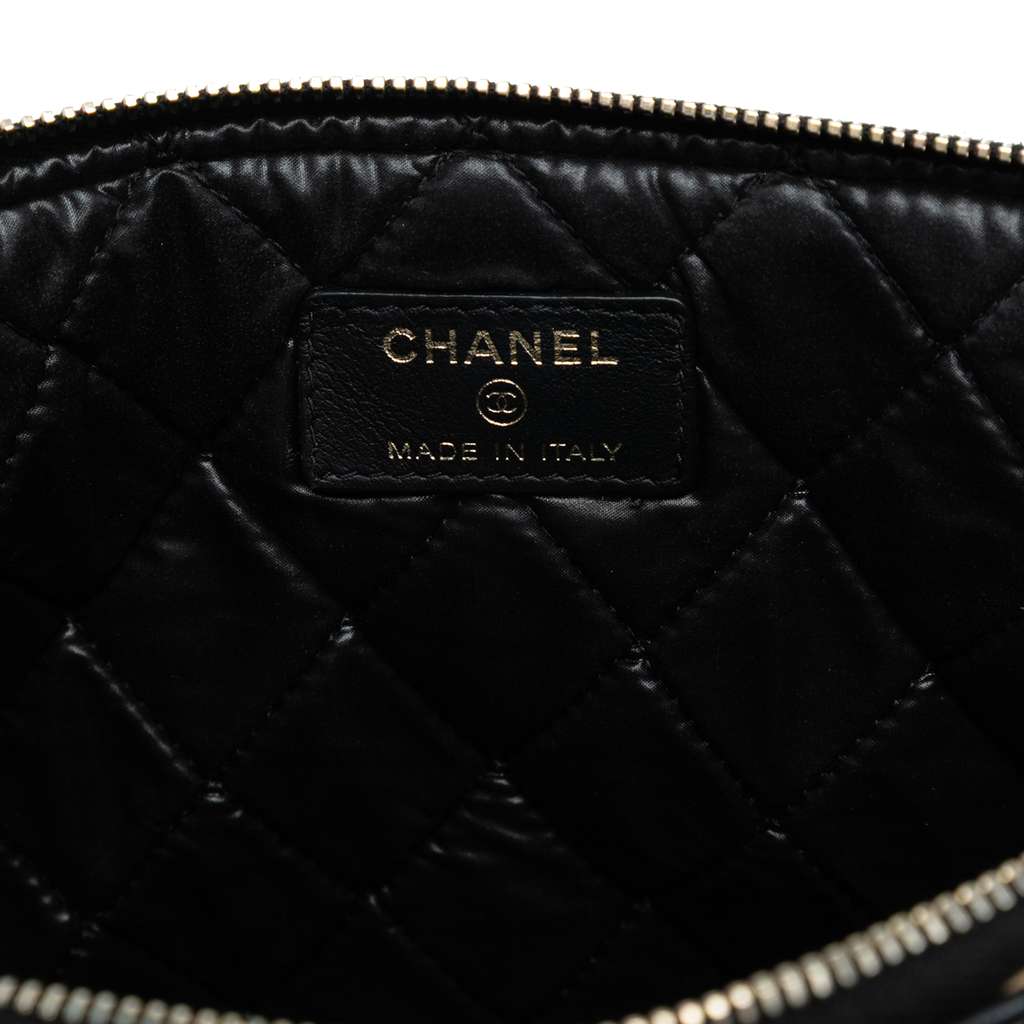 Chanel CC Bicolor Quilted Lambskin Clutch - 5