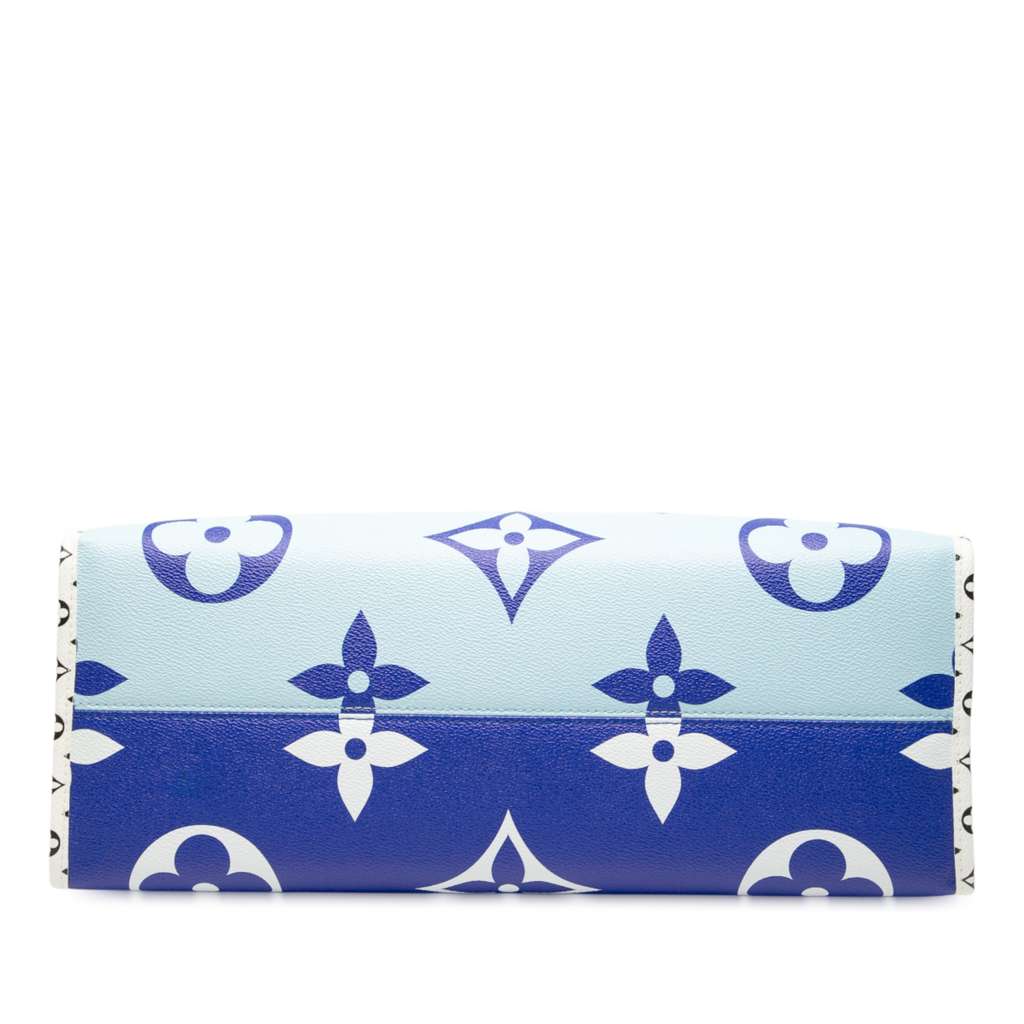 Louis Vuitton Monogram Giant Okinawa Onthego GM - 3