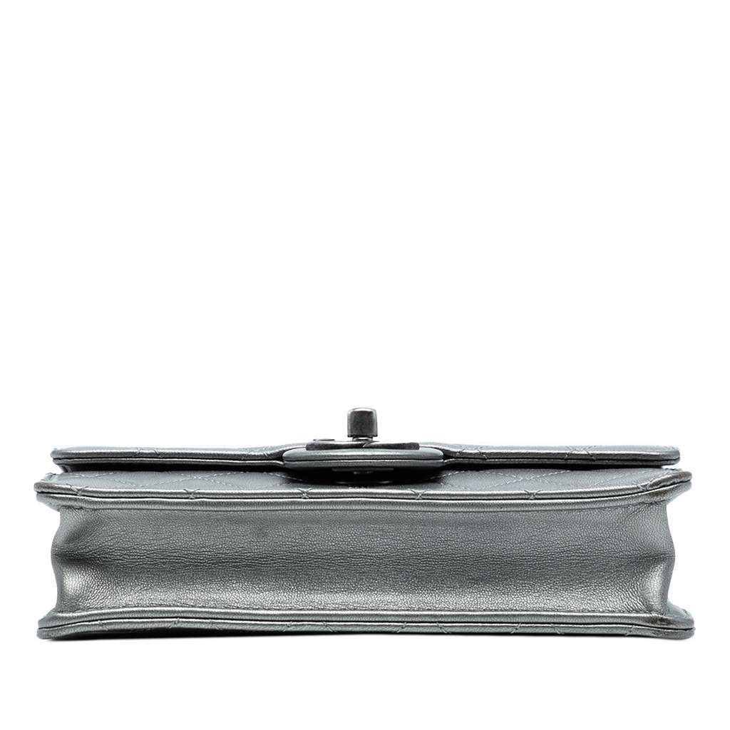 Chanel Medium Quilted Metallic Goatskin Chic Pearls Flap - 3