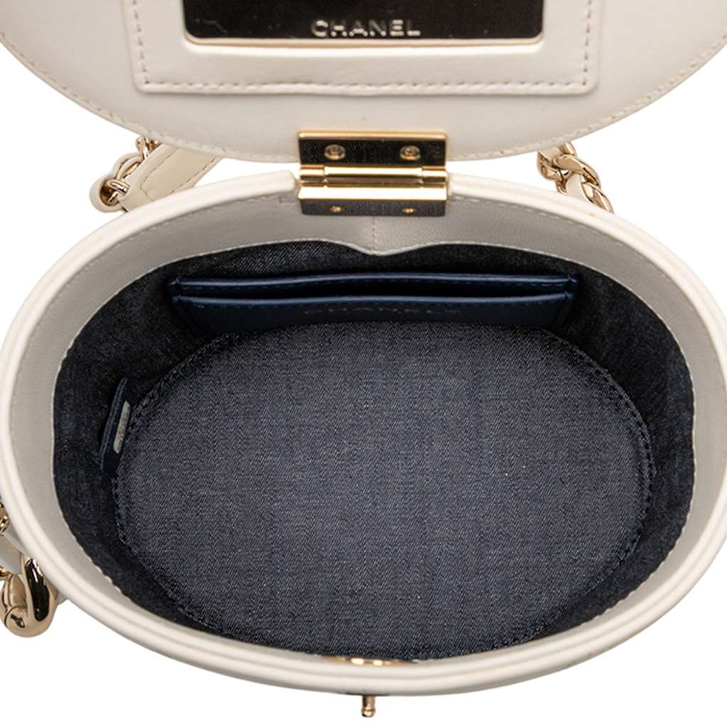 Chanel CC Lambskin Elegant Chain Vanity Case - 4