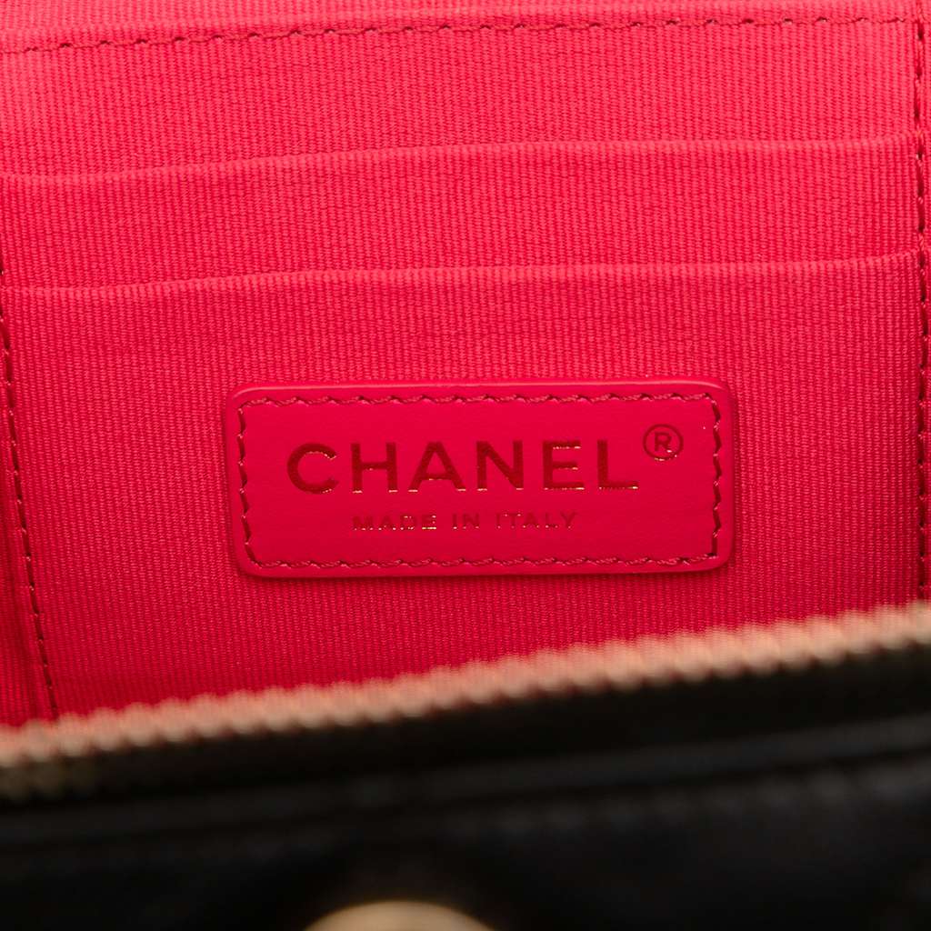 Chanel CC Quilted Calfskin Chain Top Handle Vanity Case on Strap - 5