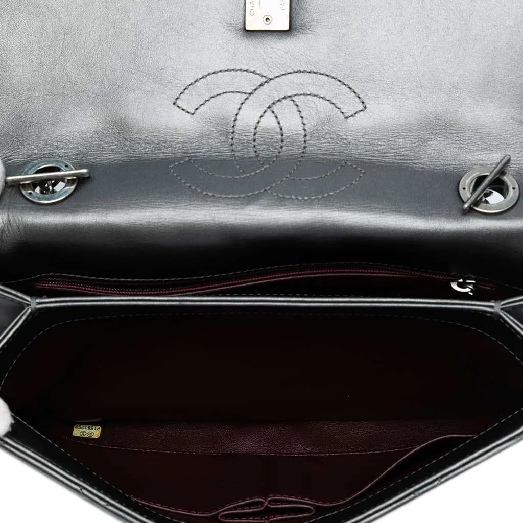 Chanel Quilted Metallic Lambskin Trendy CC Flap Grey Leather Good - Model View