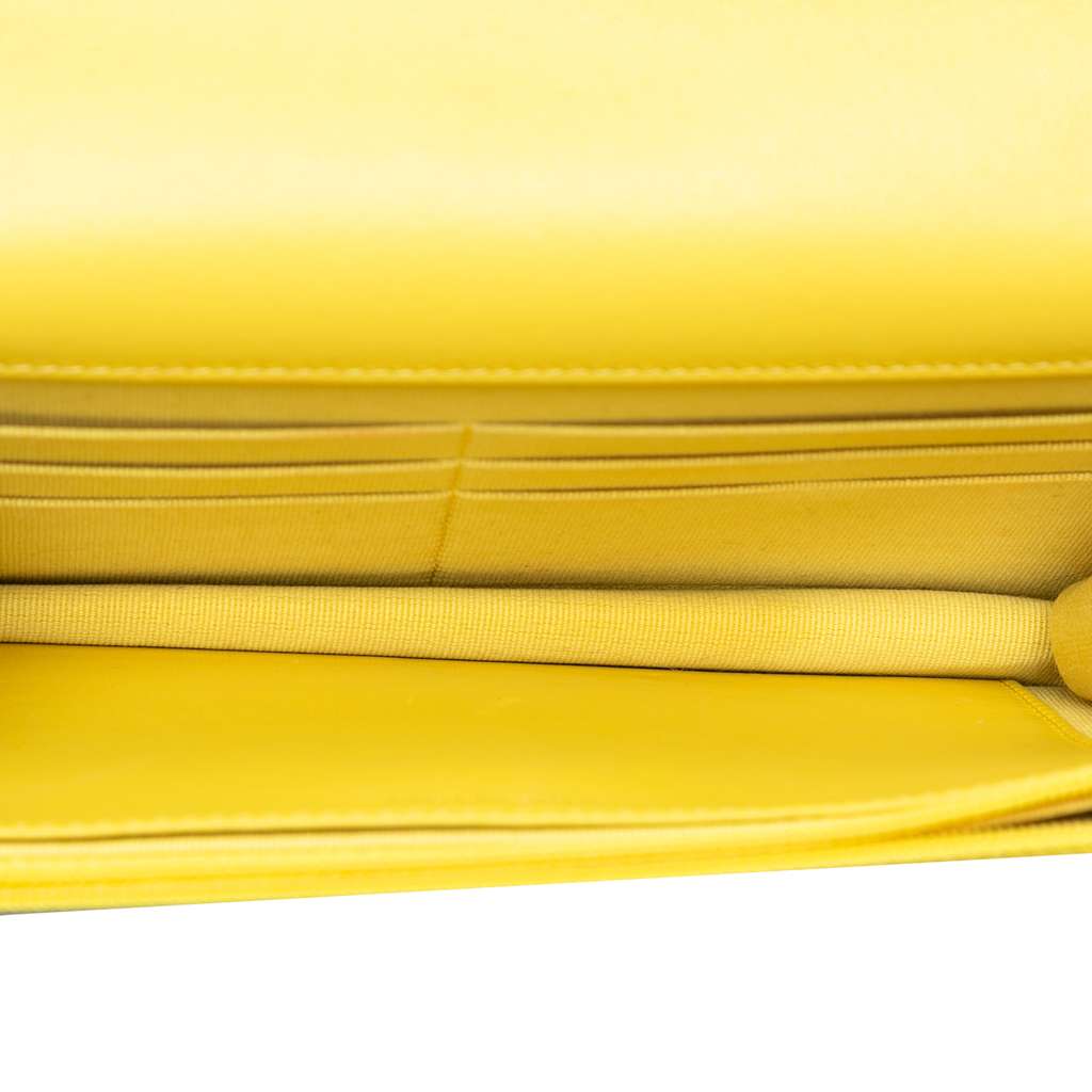 Chanel Quilted Lambskin 19 Wallet on Chain - 4