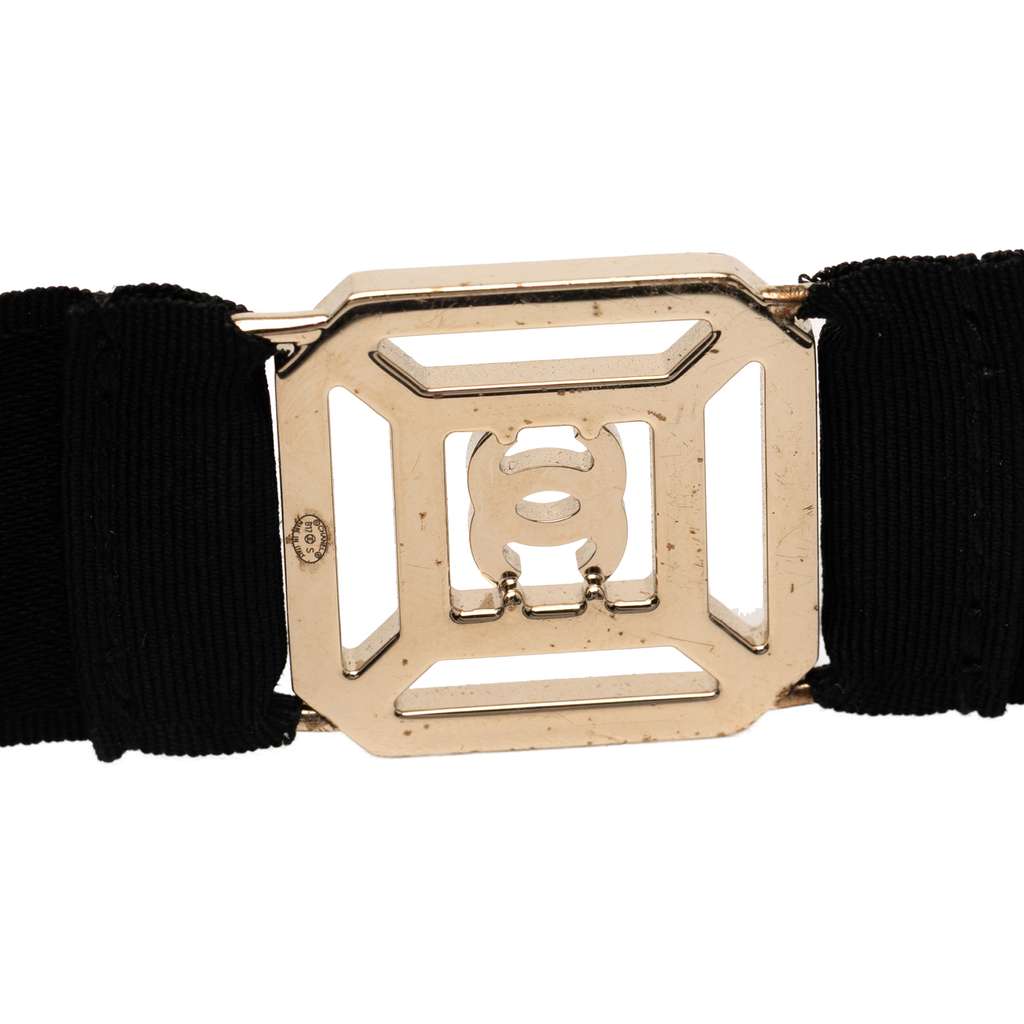 Chanel Gold Plated Rhinestones Embellished Snowflake Pendant Necklace - 5