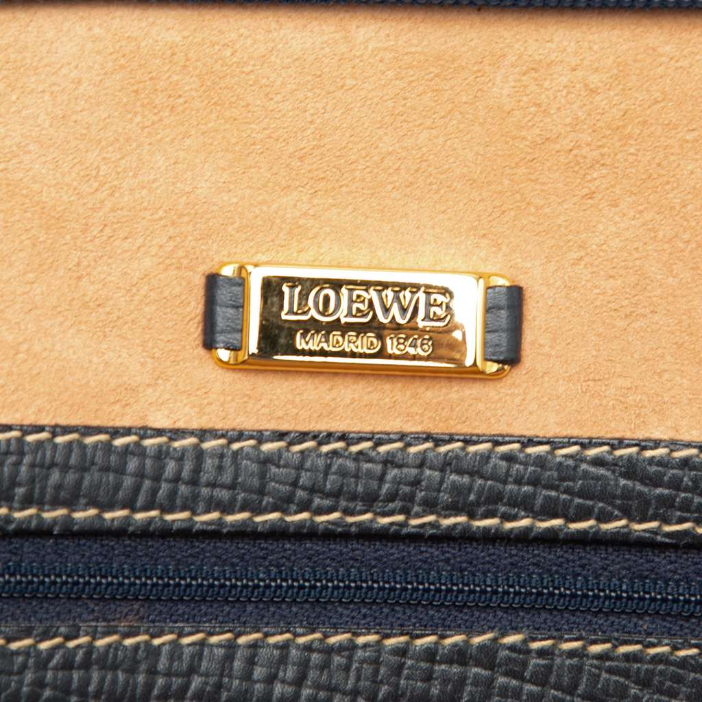 Loewe Leather Shoulder Bag - 5
