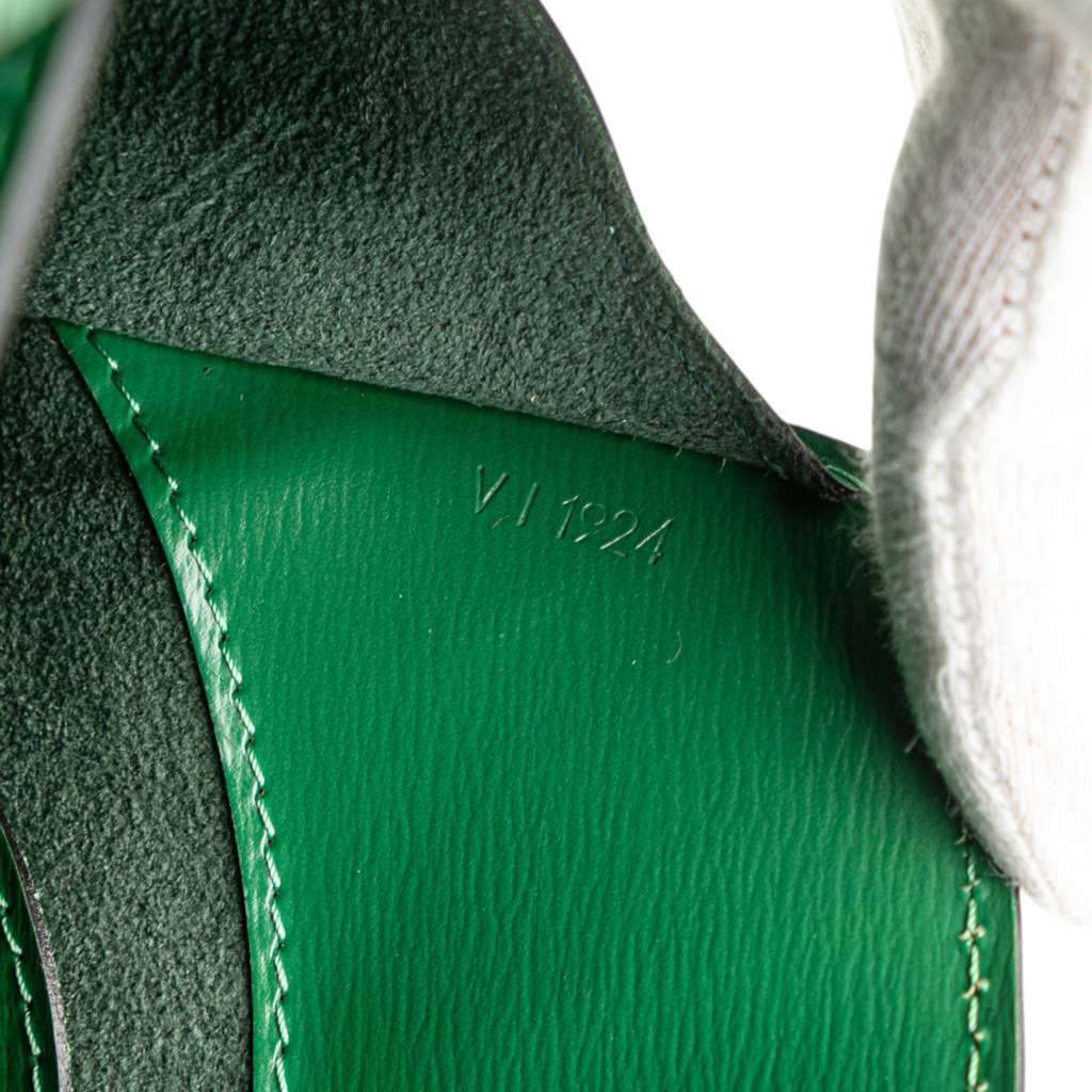 Louis Vuitton Epi Cluny - 5