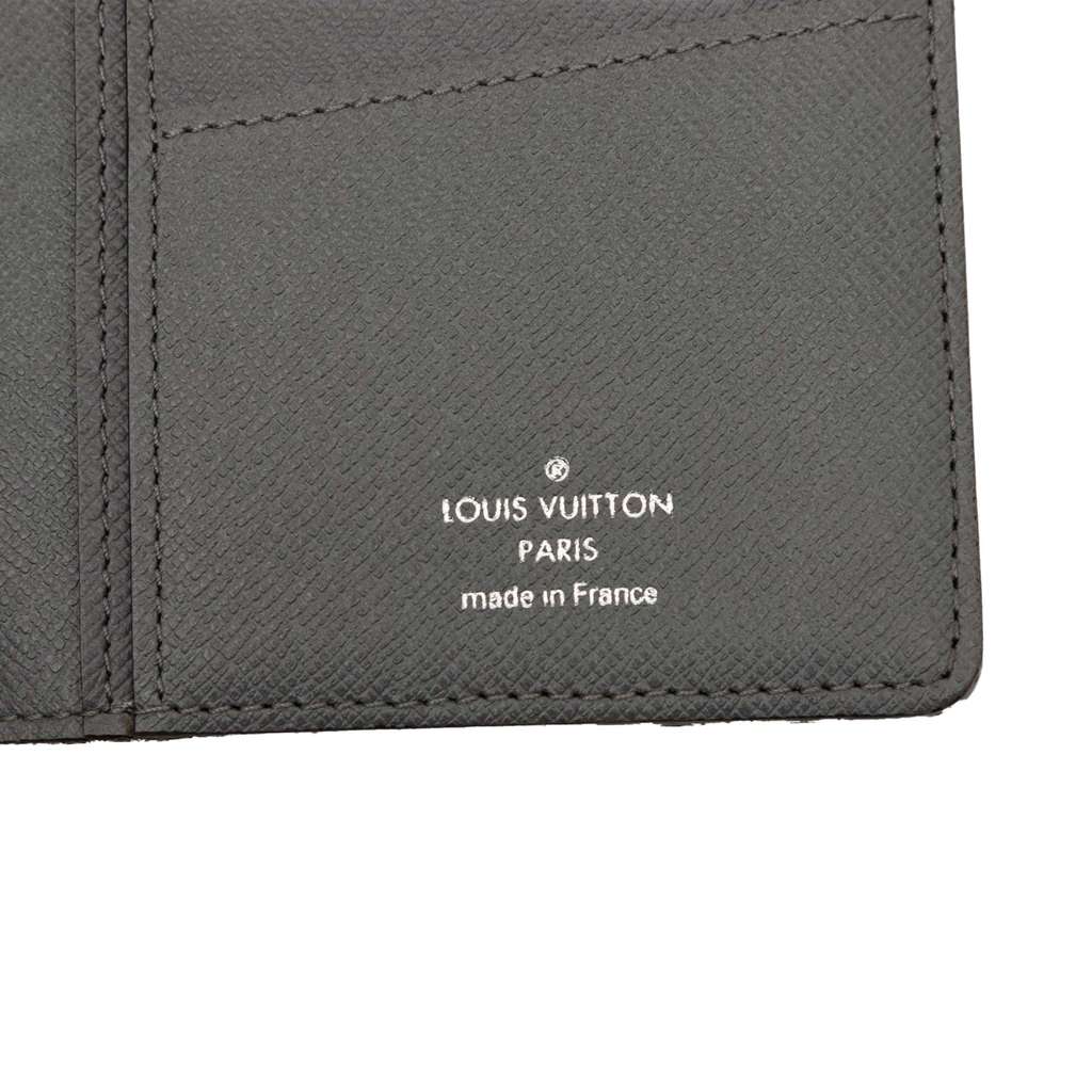 Louis Vuitton Taiga Brazza Wallet - 5
