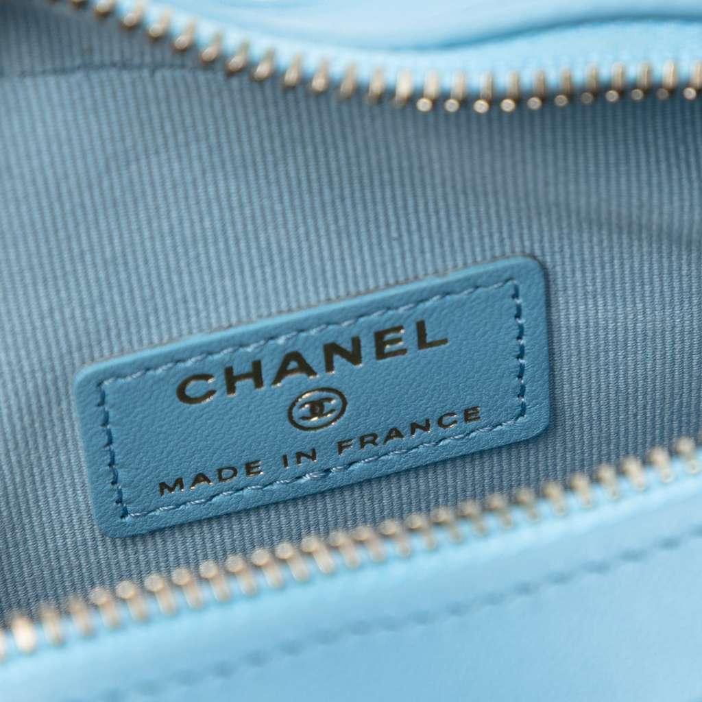 Chanel Mini Lambskin CC in Love Heart Crossbody - 5