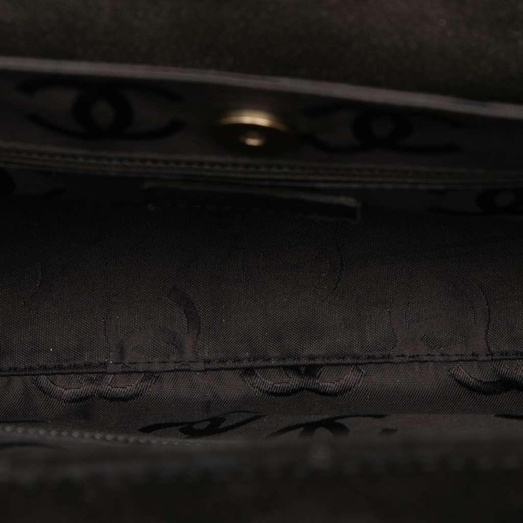 Chanel CC Suede Caviar Stitched Tote - 4