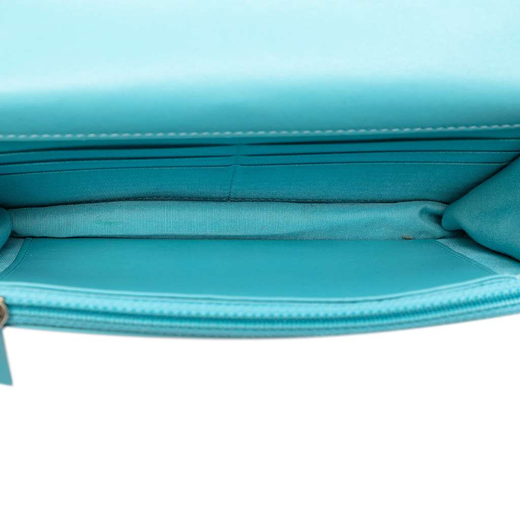 Chanel Denim 19 Flap Wallet On Chain - 4