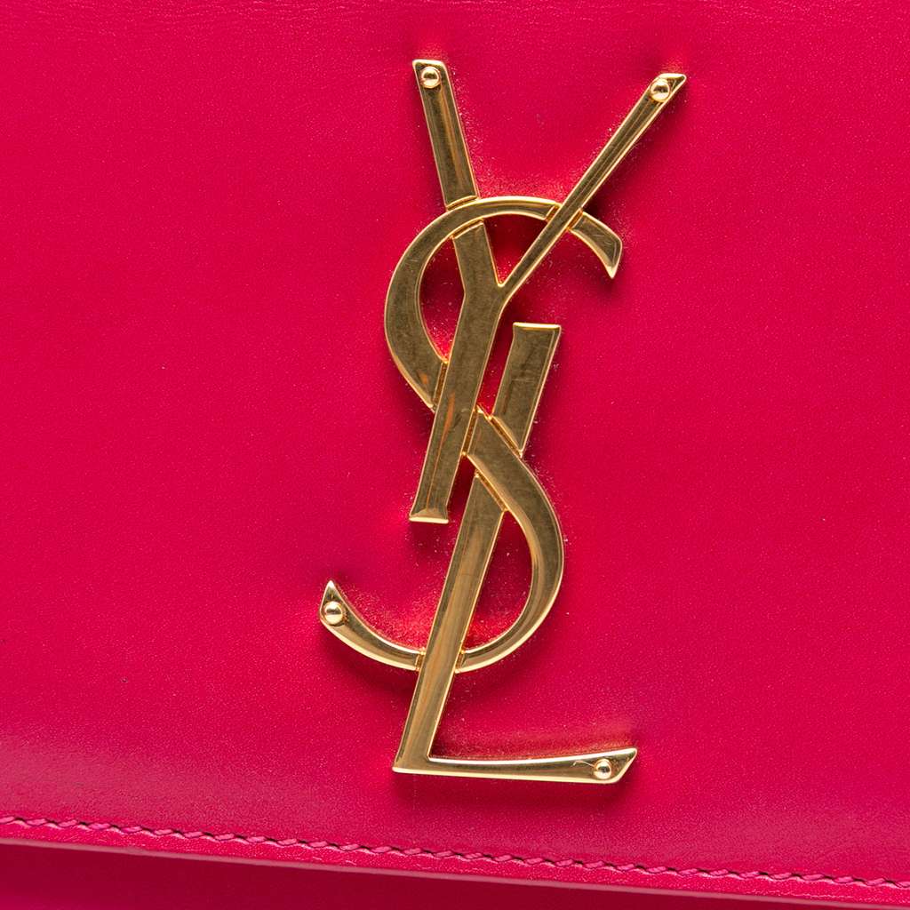 Saint Laurent Smooth Leather Cassandre Clutch - 5