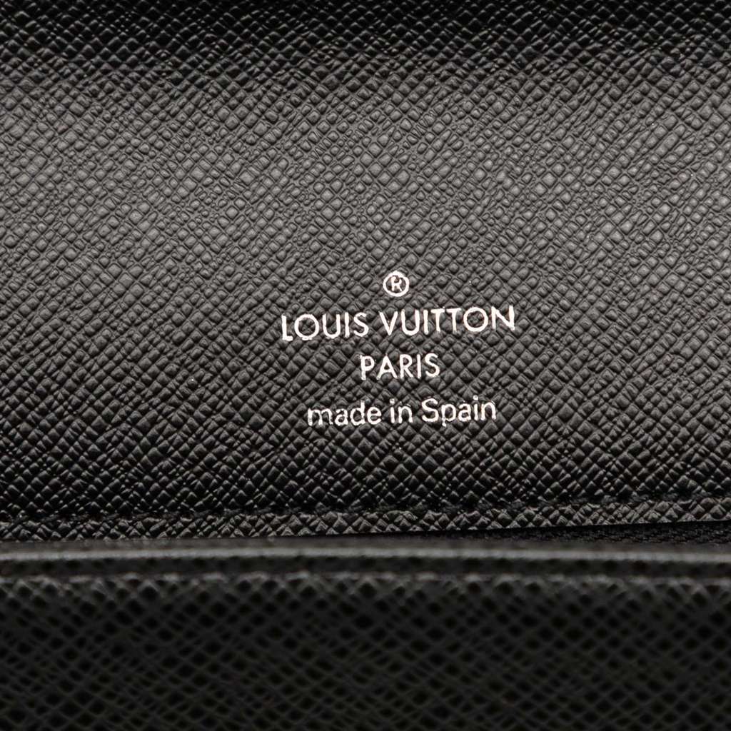 Louis Vuitton Taiga Selenga - 5