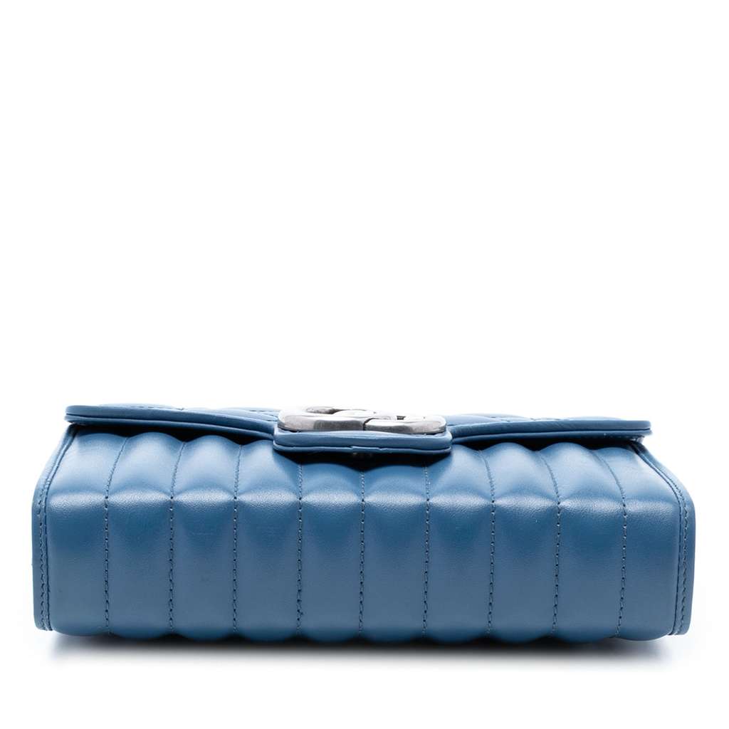 Gucci GG Marmont Matelasse Leather Aria Wallet On Chain - 3