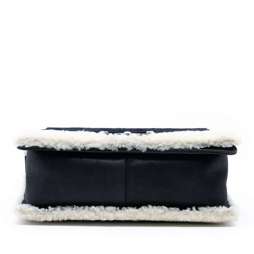 Chanel Old Medium Bicolor Shearling Boy Flap Black Shearling Very good - Inside View
