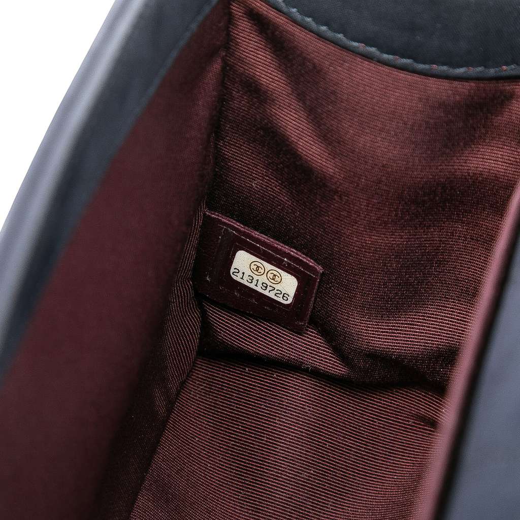 Chanel Old Medium Bicolor Shearling Boy Flap - 5