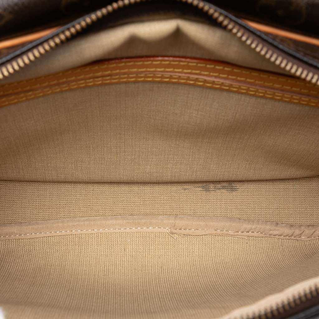 Louis Vuitton Monogram Reporter PM - 4