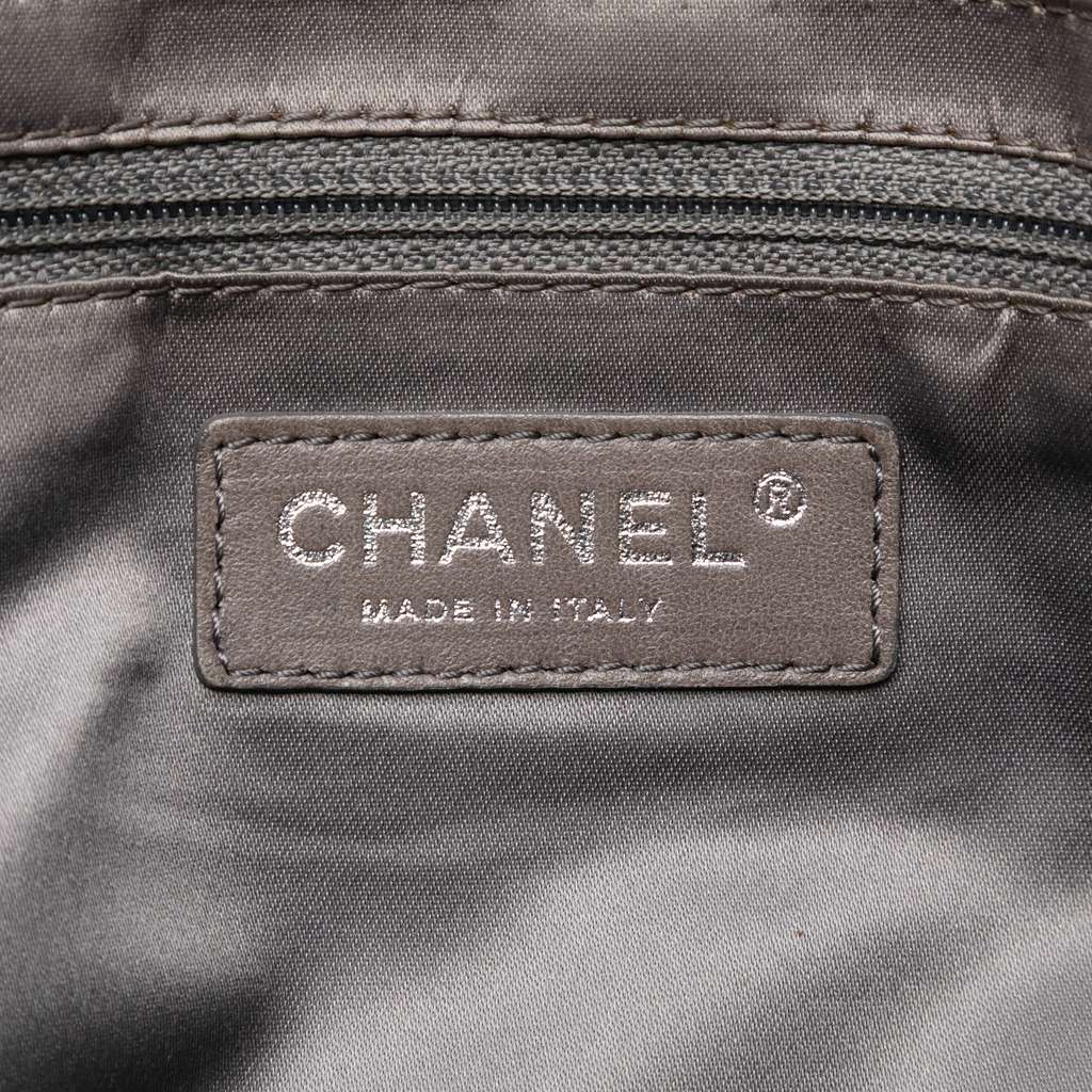 Chanel CC Quilted Lambskin Padded Envelope Double Flap - 5