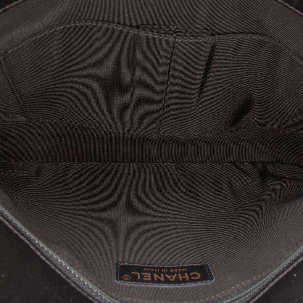 Chanel Quilted Lambskin CC Unchained Flap Clutch - 4