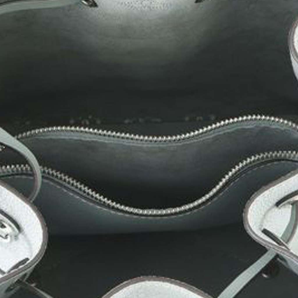 Louis Vuitton Monogram Mahina Muria - 4