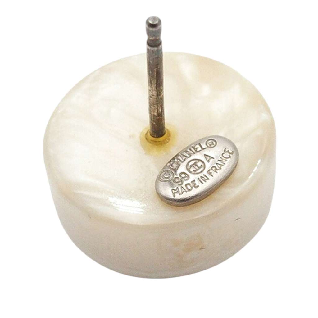 Chanel Resin and Silver Plated CC Round Push Back Earrings - 5