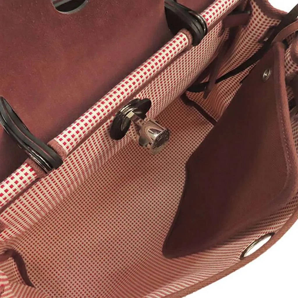 Hermès Toile Criss Viking Vache Hunter Herbag Zip 31 Red Canvas Good - Model View