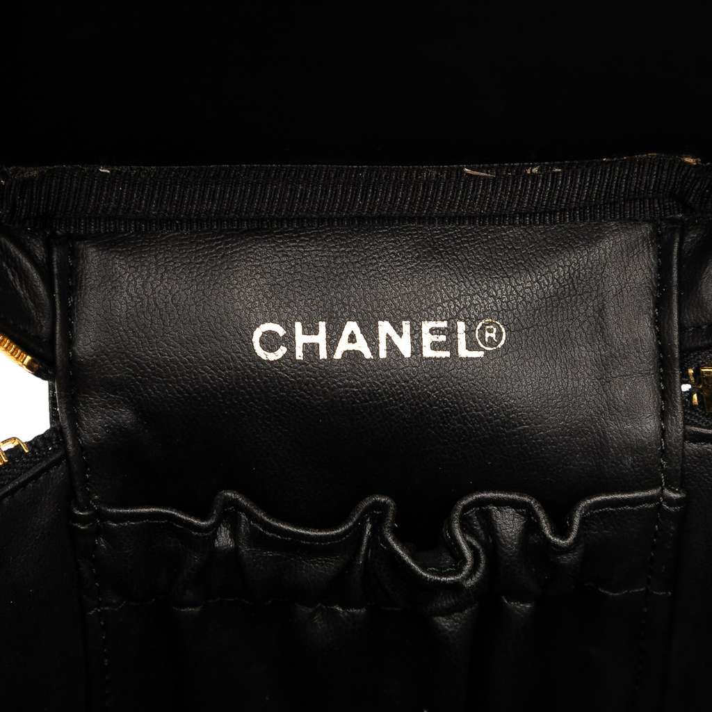 Chanel CC Patent Vanity Bag - 4