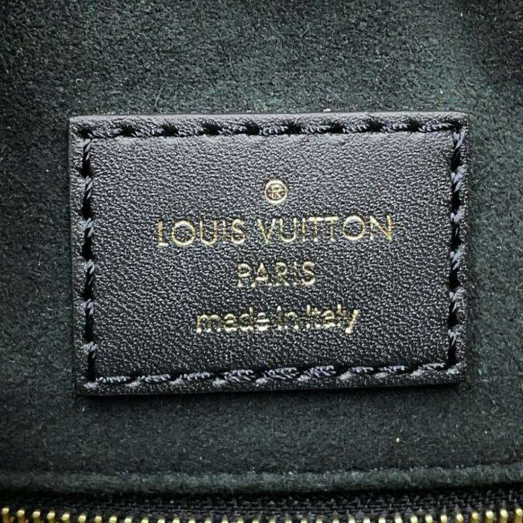 Louis Vuitton Monogram Giant Shearling Teddy Onthego GM - 5