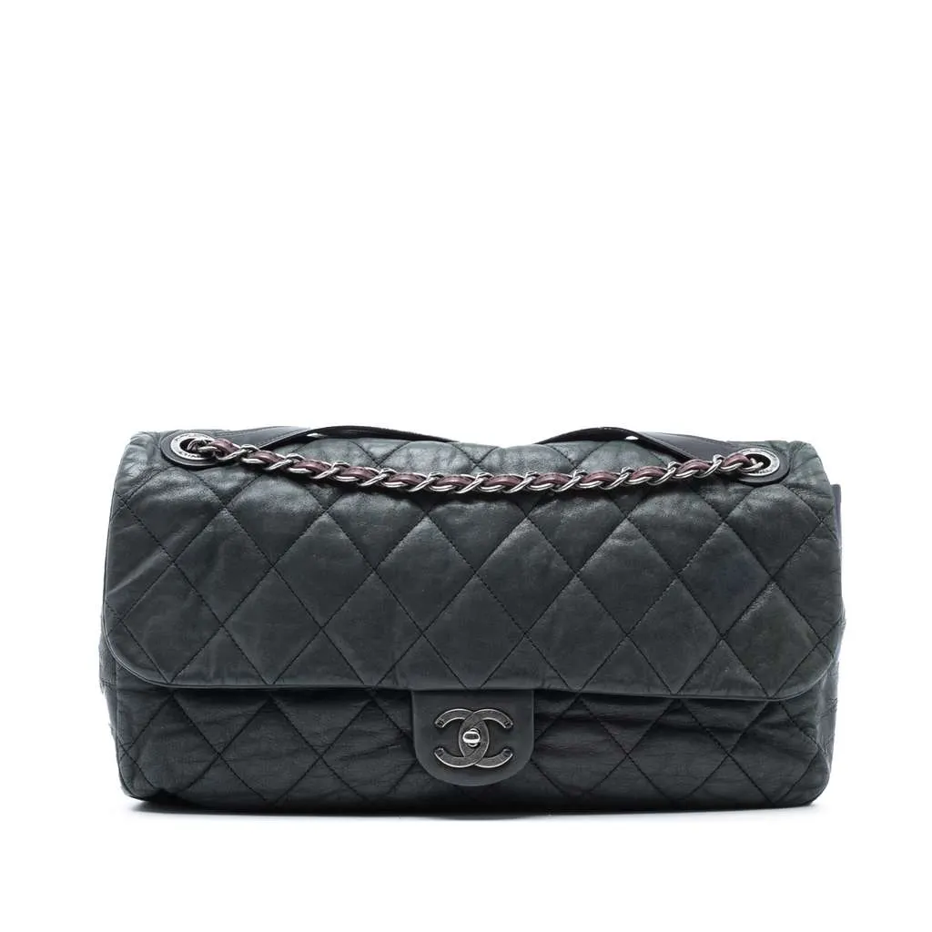Chanel Jumbo Iridescent Calfskin In The Mix Flap Green Leather Good - Front View