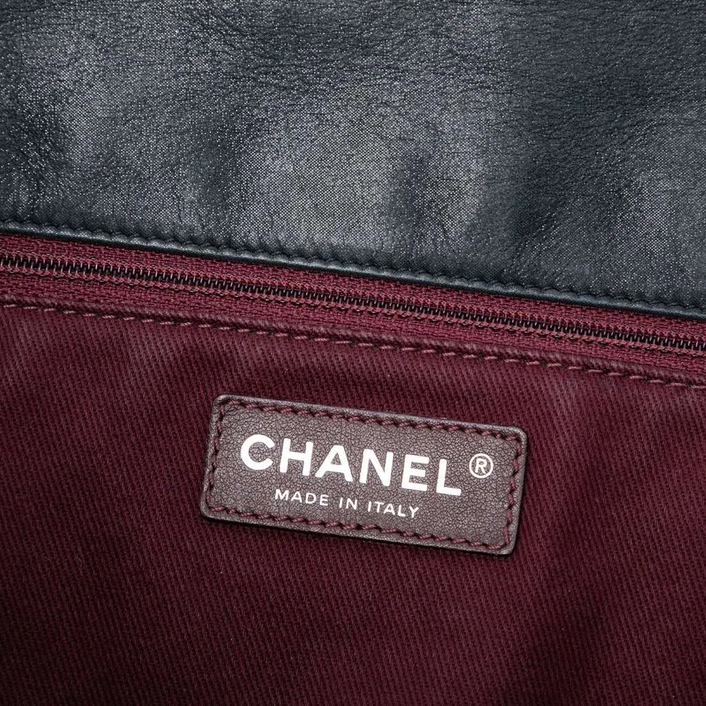 Chanel Jumbo Iridescent Calfskin In The Mix Flap Green Leather Good - Box View