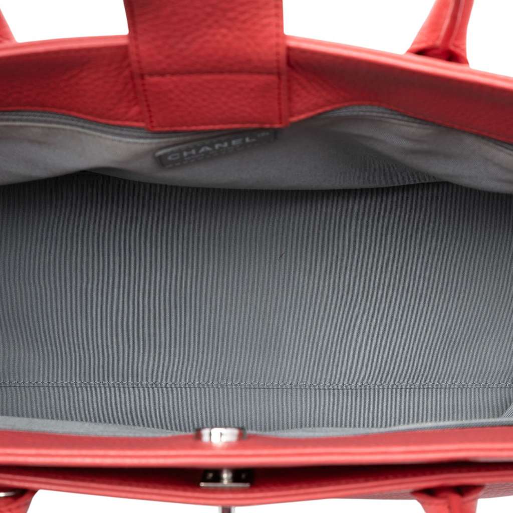 Chanel Medium Calfskin Executive Cerf Tote - 4