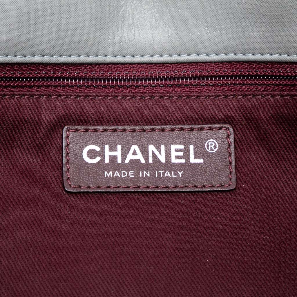 Chanel Medium Iridescent Calfskin In The Mix Flap - 5