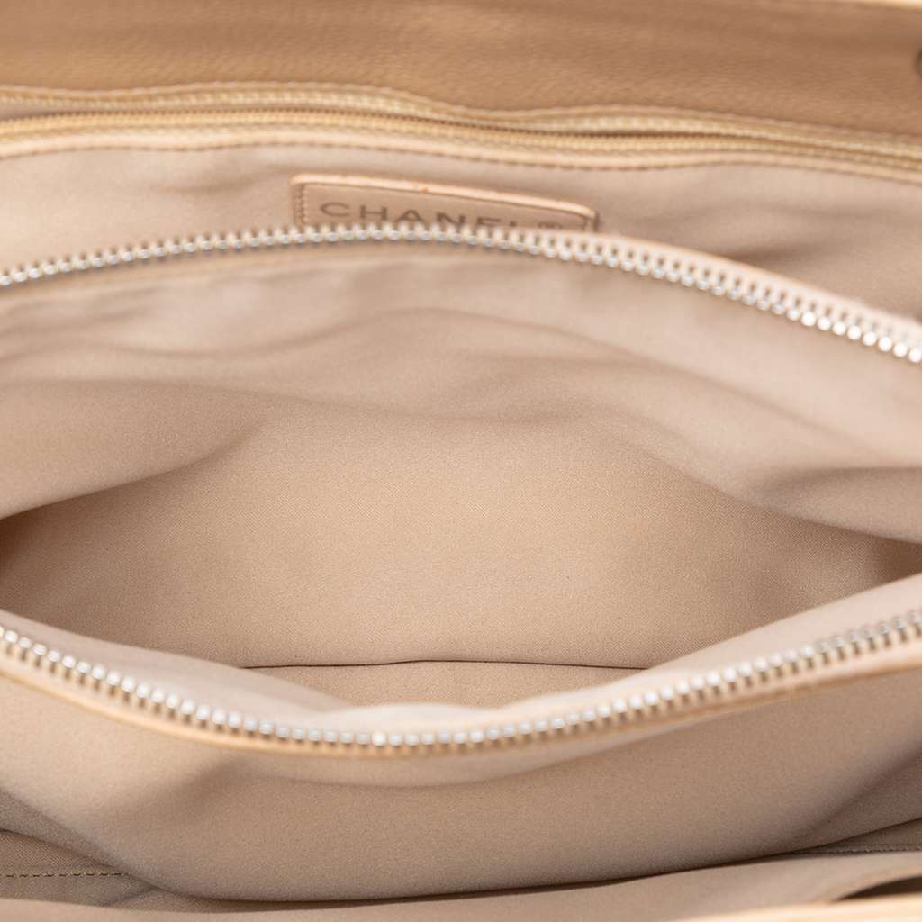 Chanel Caviar Grand Shopping Tote - 4