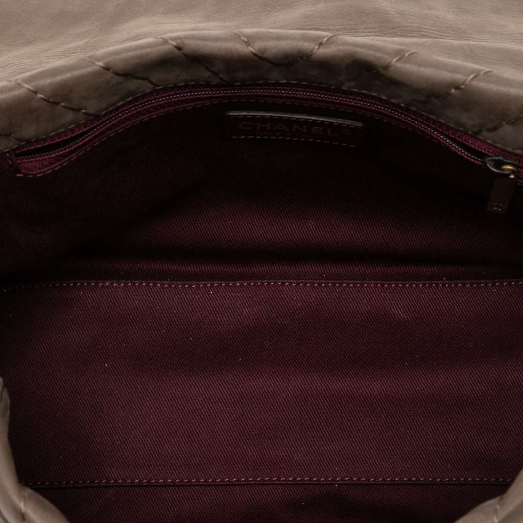 Chanel Jumbo Chevron Iridescent Calfskin Surpique Flap - 4